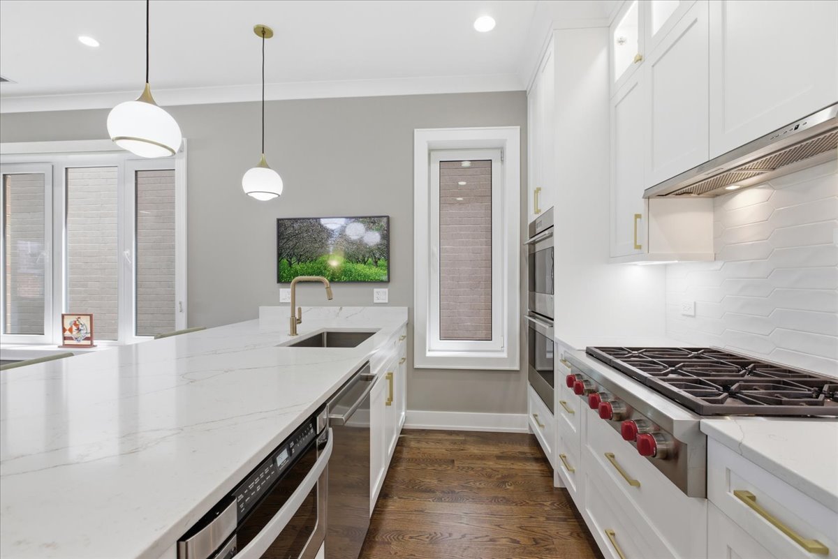 1321 West Wrightwood Avenue Chicago IL 60614