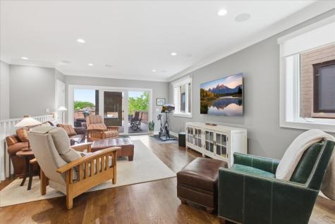1321 West Wrightwood Avenue Chicago IL 60614