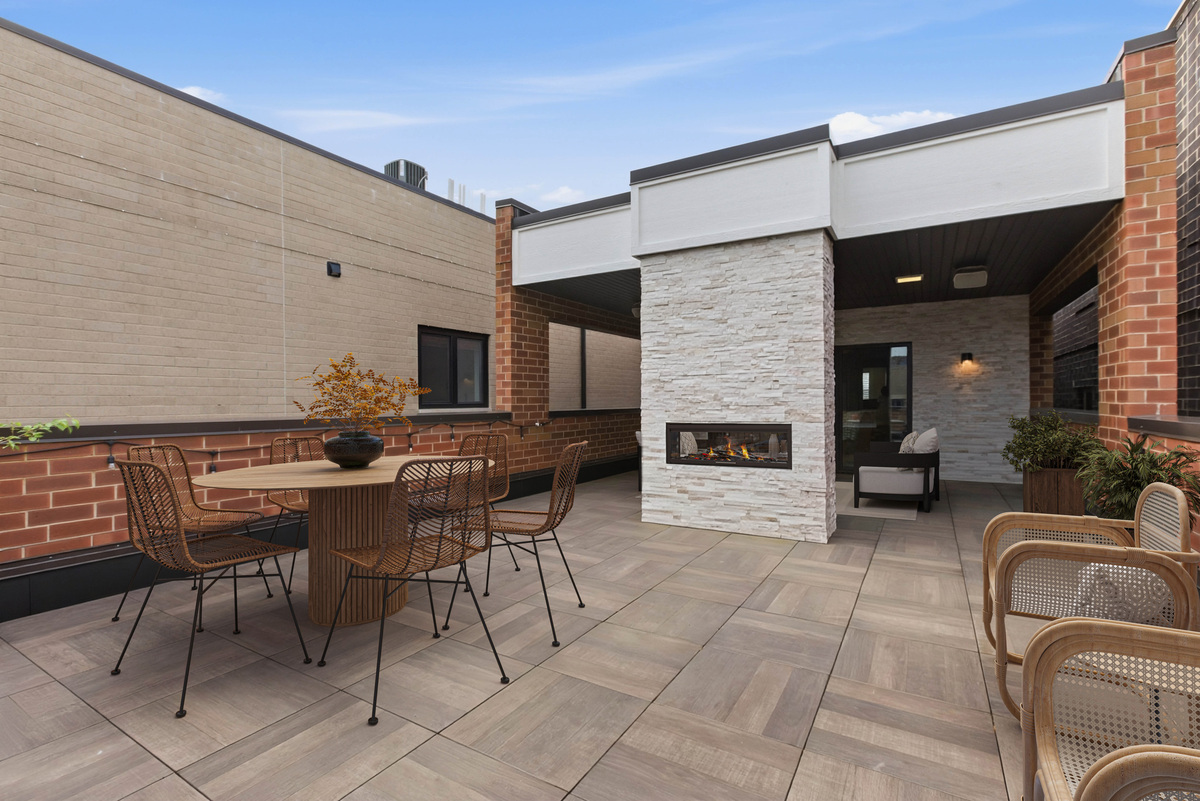 1321 West Wrightwood Avenue Chicago IL 60614