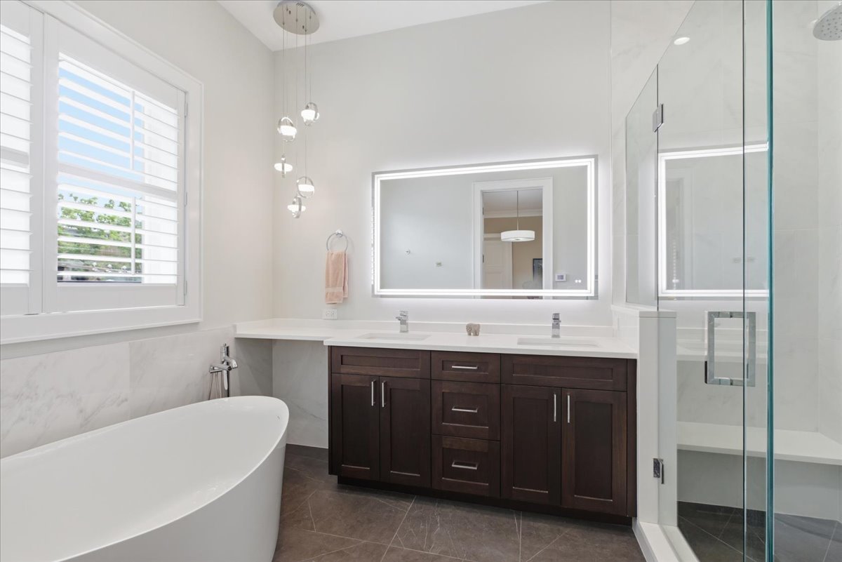 1321 West Wrightwood Avenue Chicago IL 60614