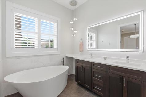 1321 West Wrightwood Avenue Chicago IL 60614