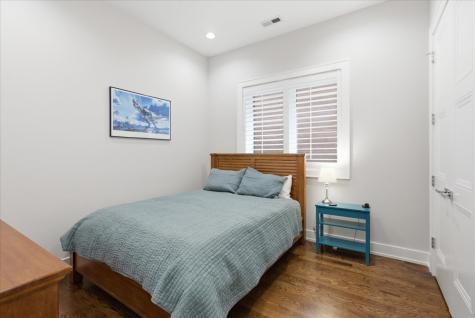 1321 West Wrightwood Avenue Chicago IL 60614
