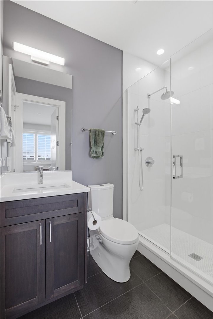1321 West Wrightwood Avenue Chicago IL 60614