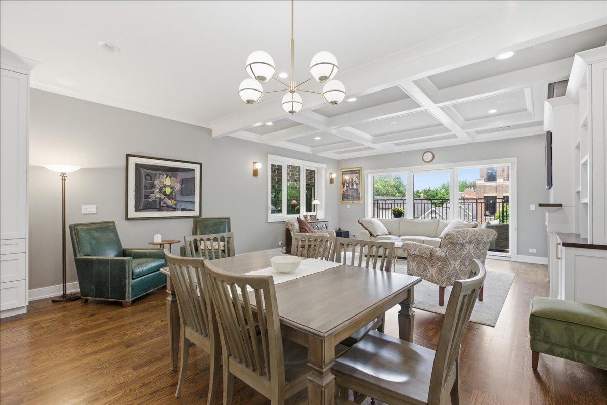 1321 West Wrightwood Avenue Chicago IL 60614