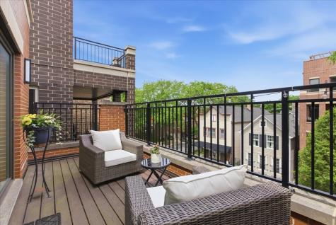 1321 West Wrightwood Avenue Chicago IL 60614