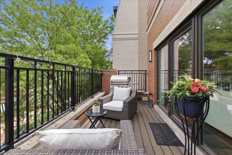 1321 West Wrightwood Avenue Chicago IL 60614
