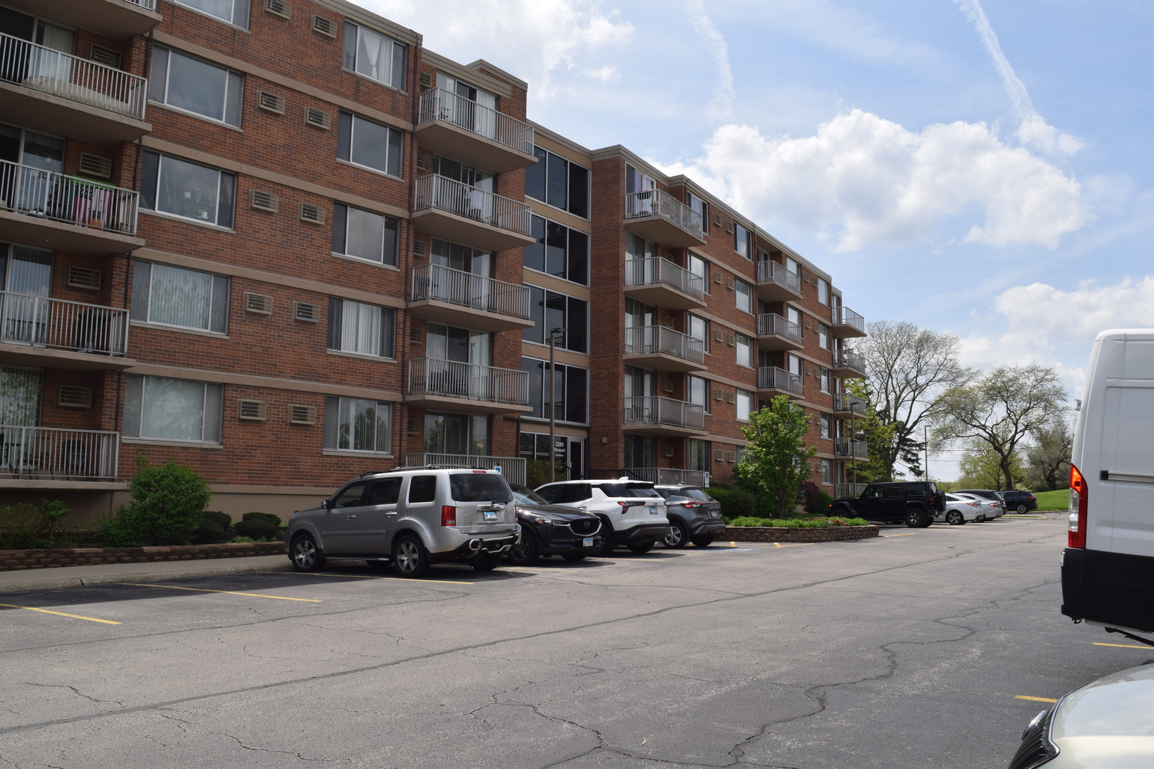 2200 South Stewart Avenue Lombard IL 60148