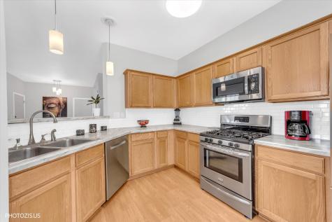 2952 Waters Edge Circle Aurora IL 60504