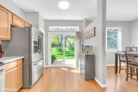 2952 Waters Edge Circle Aurora IL 60504