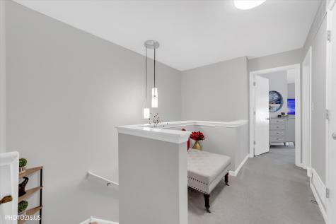 2952 Waters Edge Circle Aurora IL 60504
