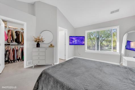 2952 Waters Edge Circle Aurora IL 60504