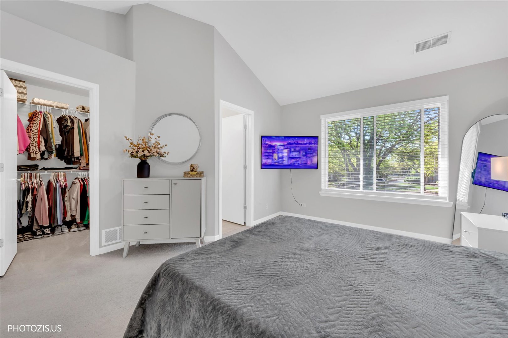 2952 Waters Edge Circle Aurora IL 60504