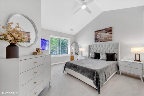 2952 Waters Edge Circle Aurora IL 60504