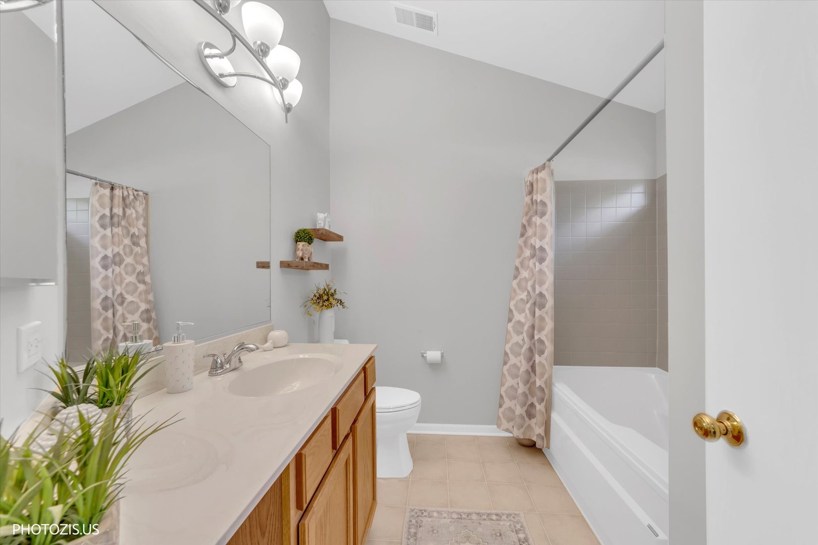 2952 Waters Edge Circle Aurora IL 60504