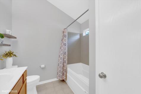 2952 Waters Edge Circle Aurora IL 60504