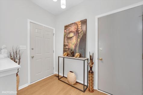 2952 Waters Edge Circle Aurora IL 60504