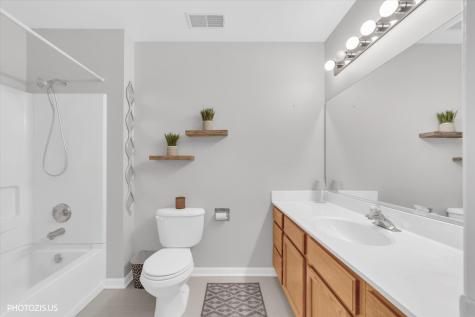 2952 Waters Edge Circle Aurora IL 60504