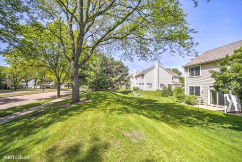2952 Waters Edge Circle Aurora IL 60504
