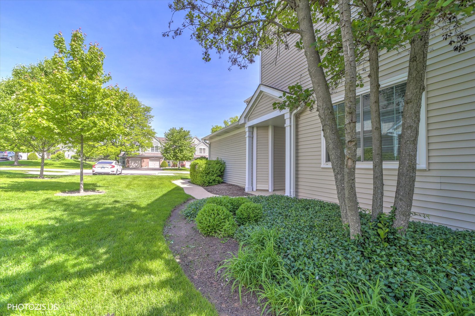 2952 Waters Edge Circle Aurora IL 60504
