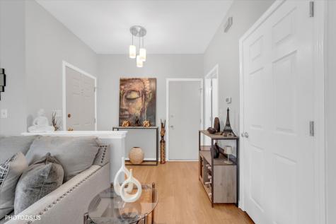 2952 Waters Edge Circle Aurora IL 60504