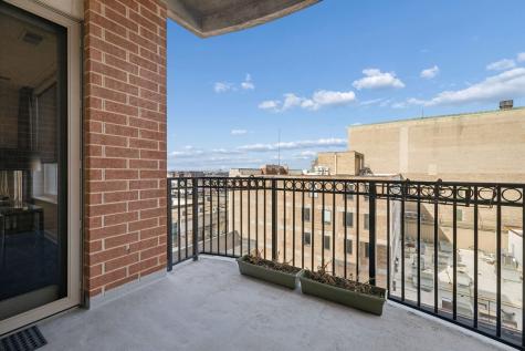 1124 Lake Street Oak Park IL 60301