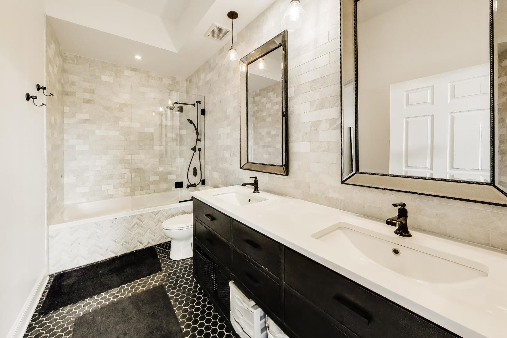 1301 West Washington Boulevard Chicago IL 60607