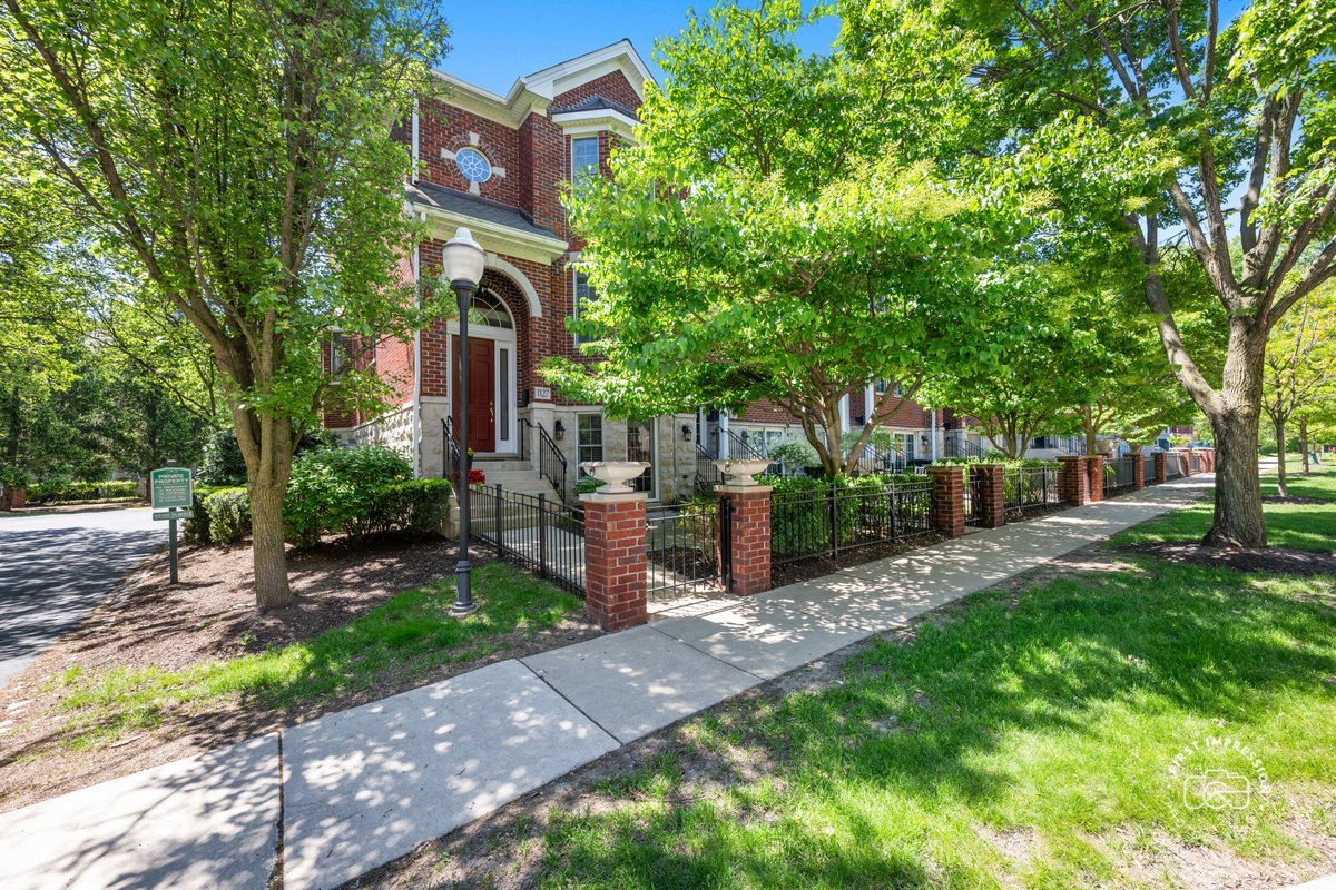 1127 Gilbert Avenue Downers Grove IL 60515