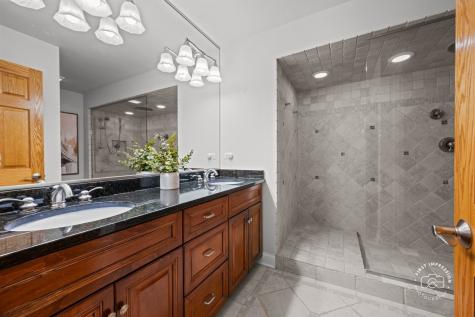 1127 Gilbert Avenue Downers Grove IL 60515