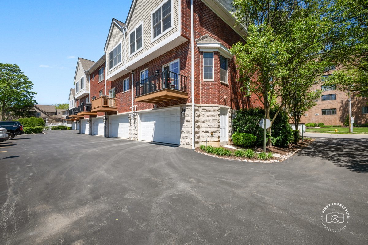 1127 Gilbert Avenue Downers Grove IL 60515