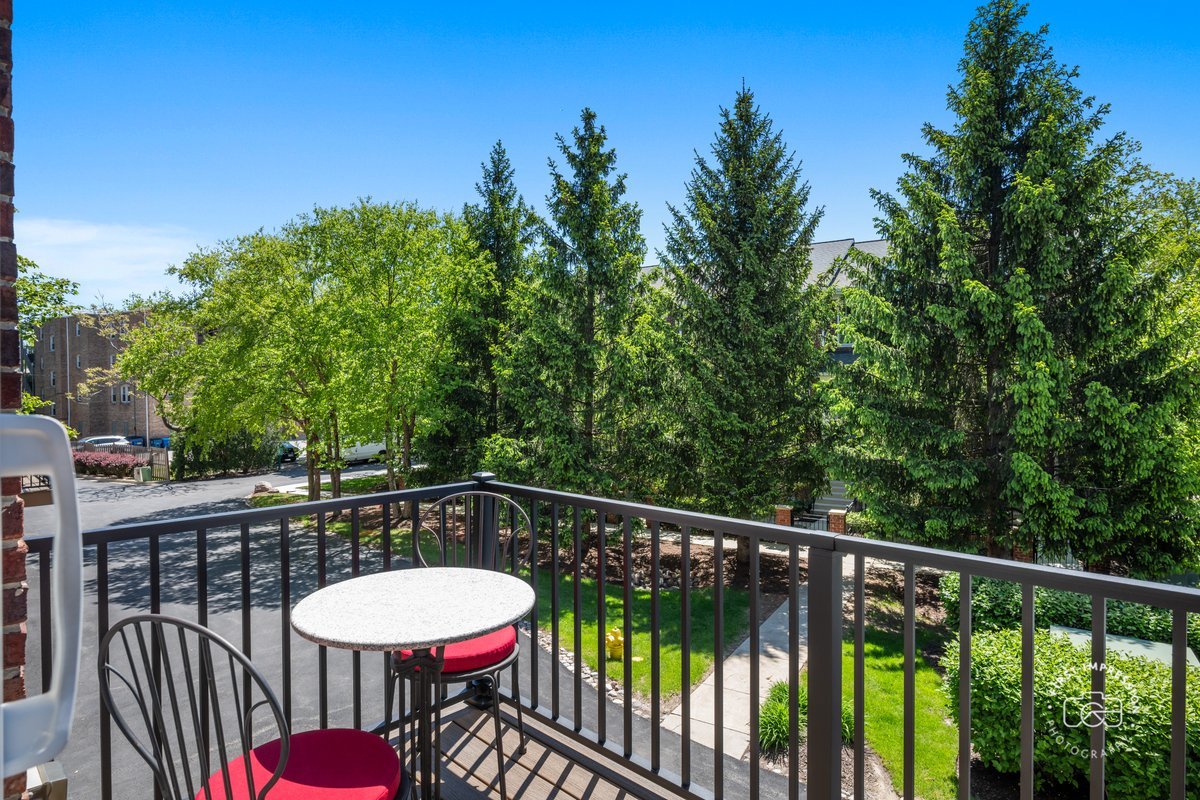 1127 Gilbert Avenue Downers Grove IL 60515