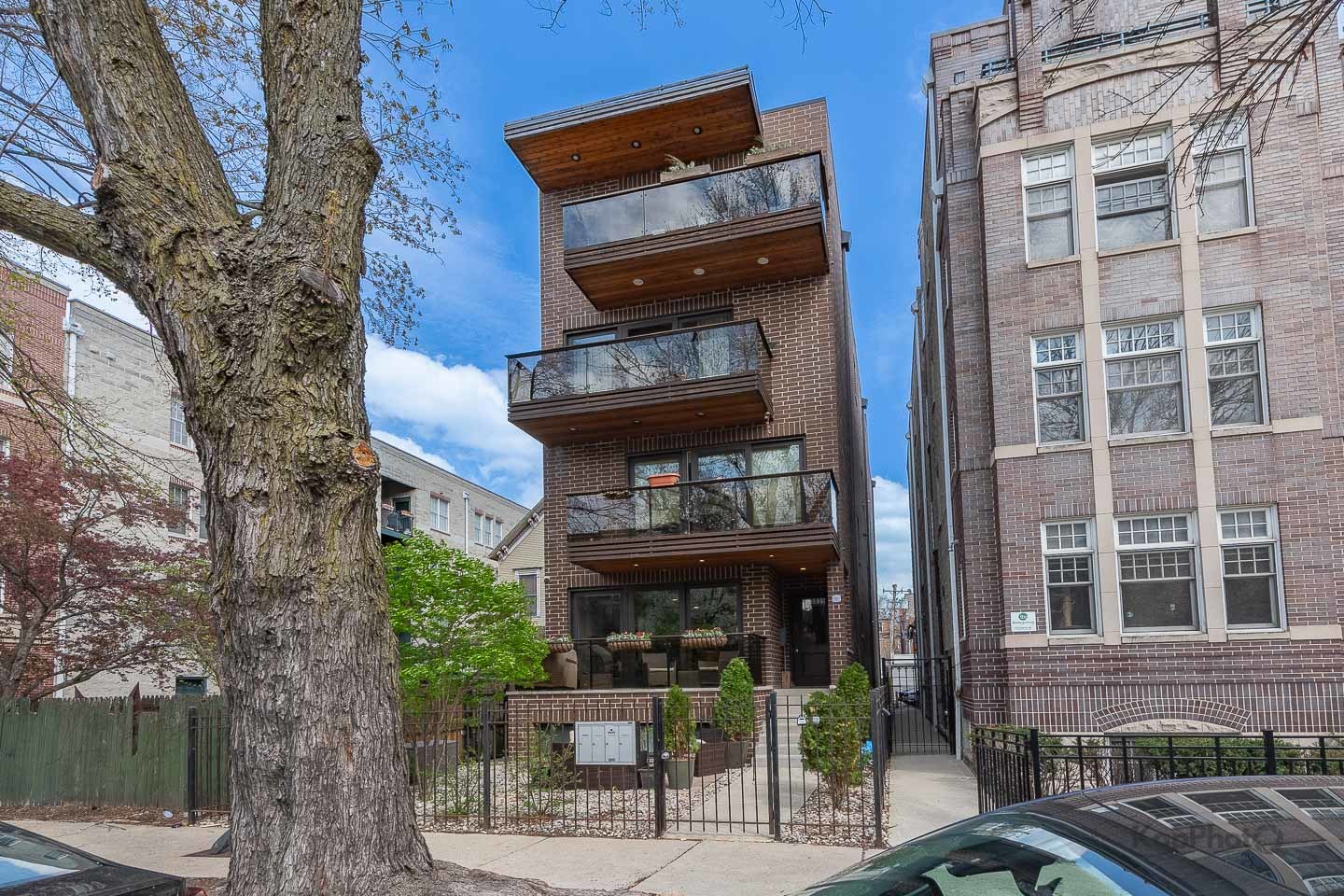 3839 North Ashland Avenue Chicago IL 60613