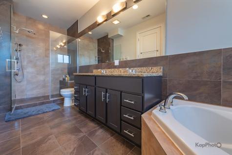 3839 North Ashland Avenue Chicago IL 60613