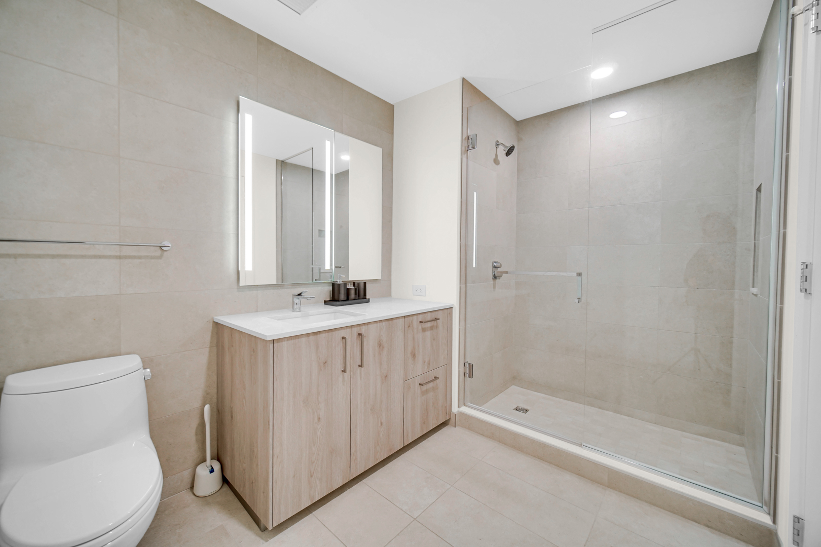 211 North Harbor Drive Chicago IL 60601