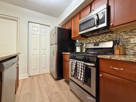 31 East Janata Boulevard Lombard IL 60148