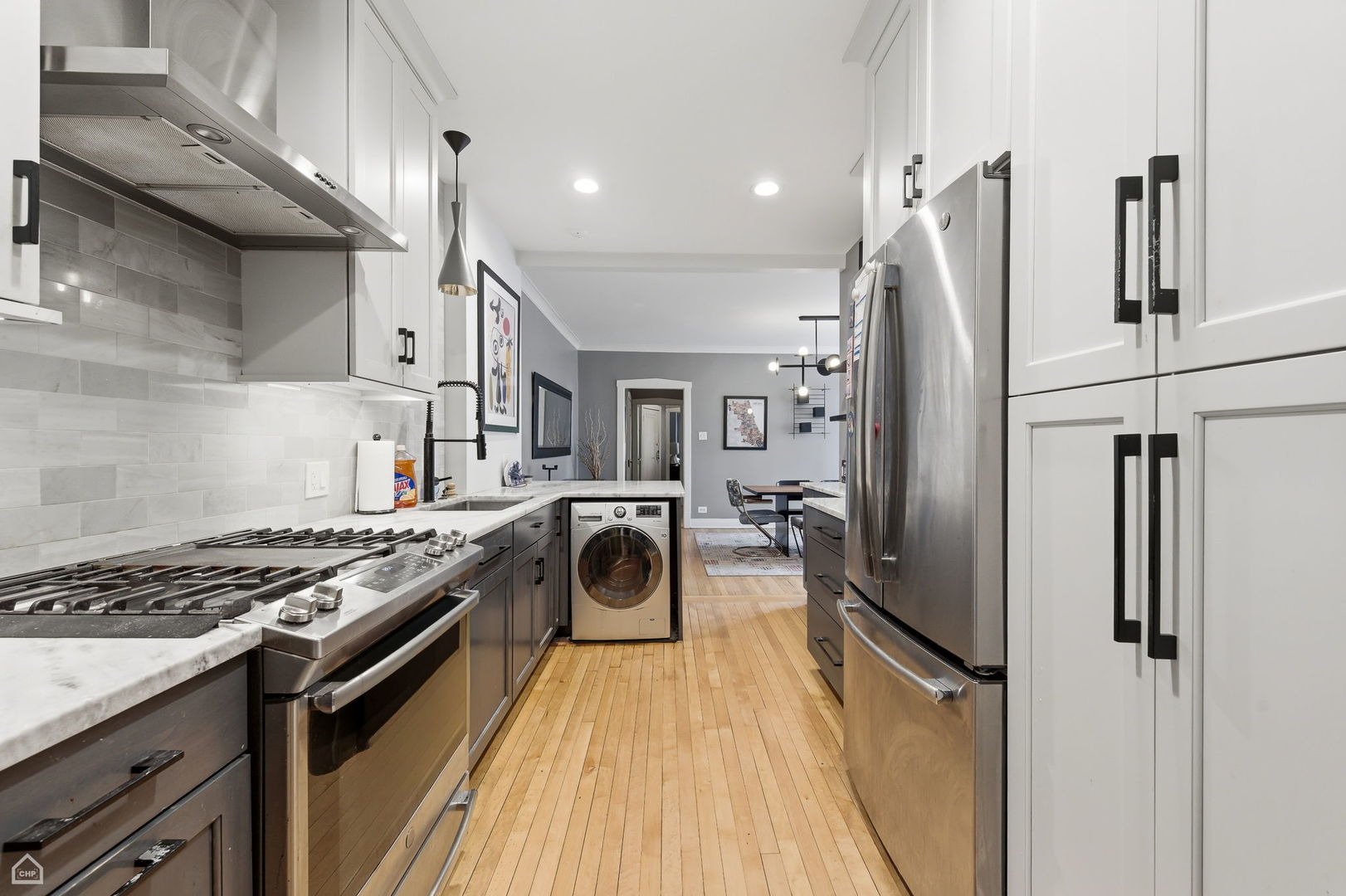1516 West Byron Street Chicago IL 60613