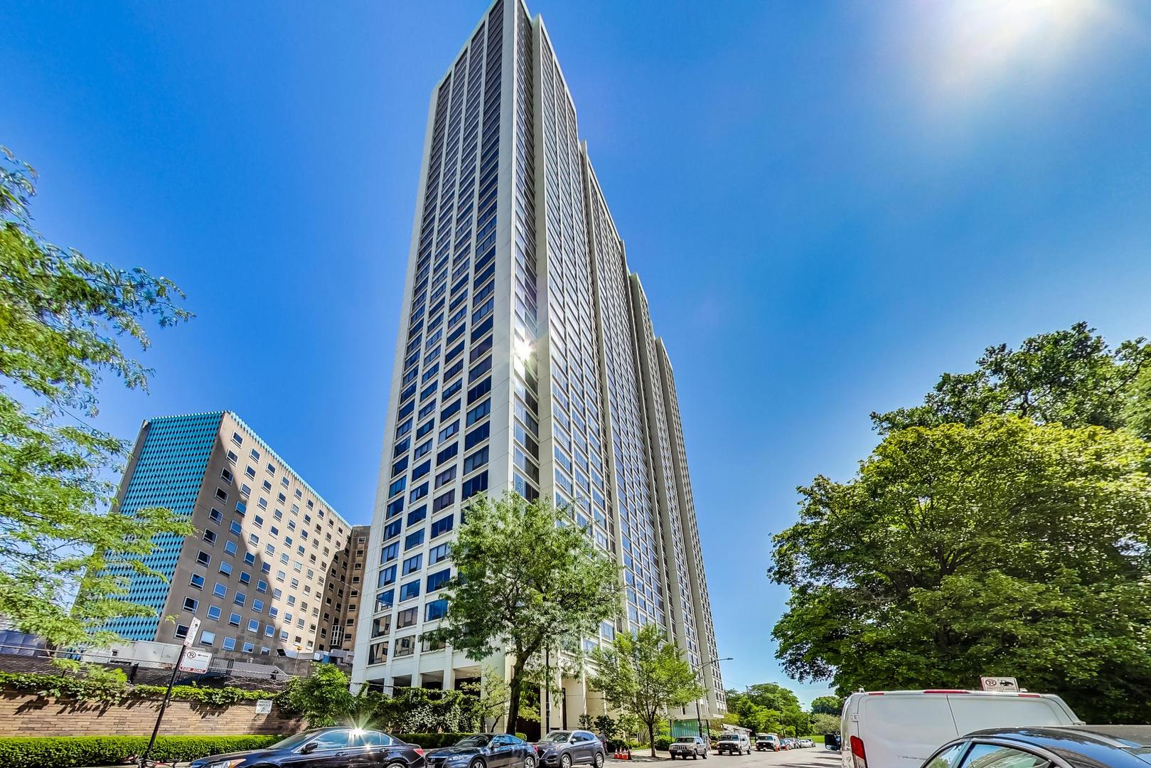 2800 North Lake Shore Drive Chicago IL 60657