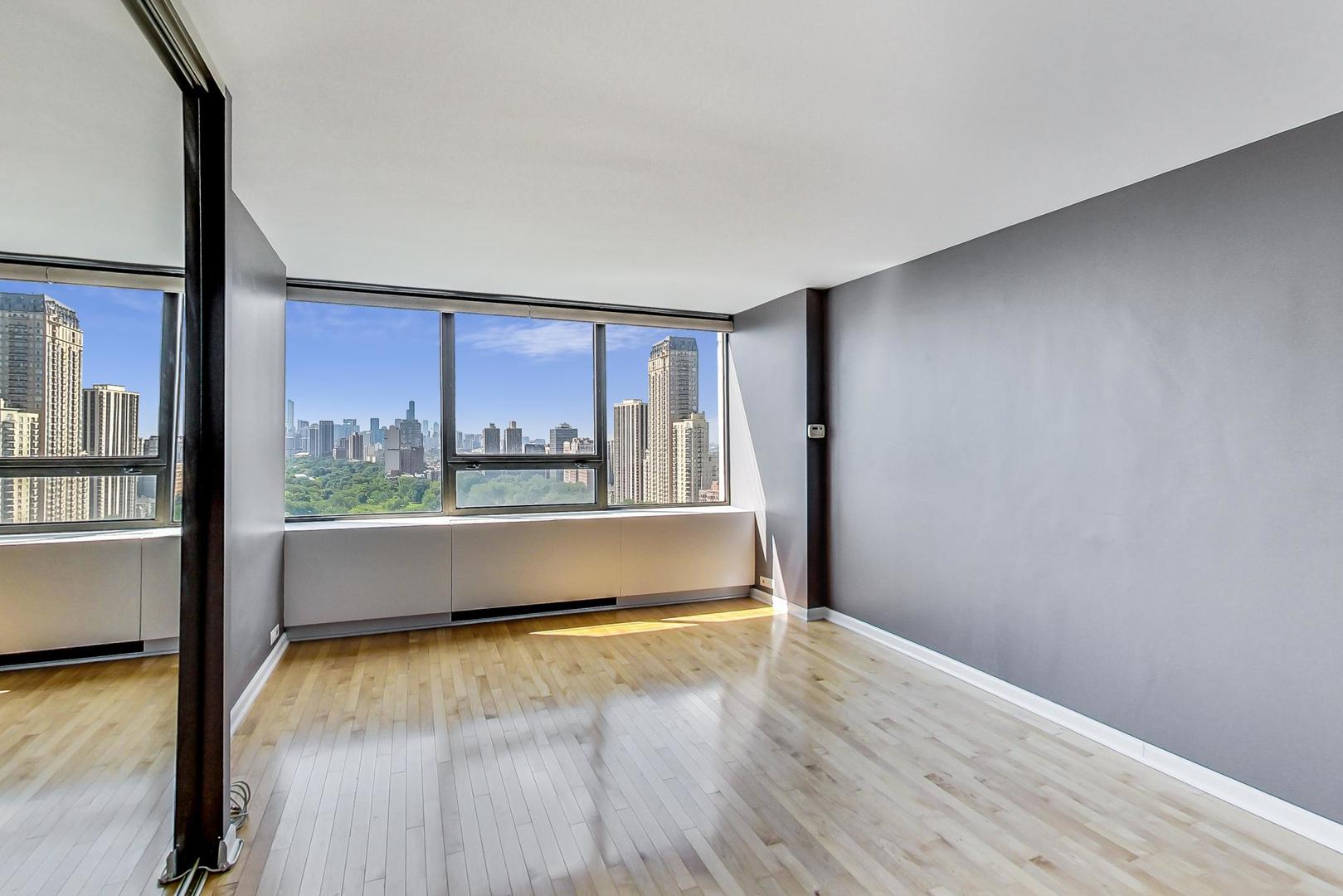 2800 North Lake Shore Drive Chicago IL 60657