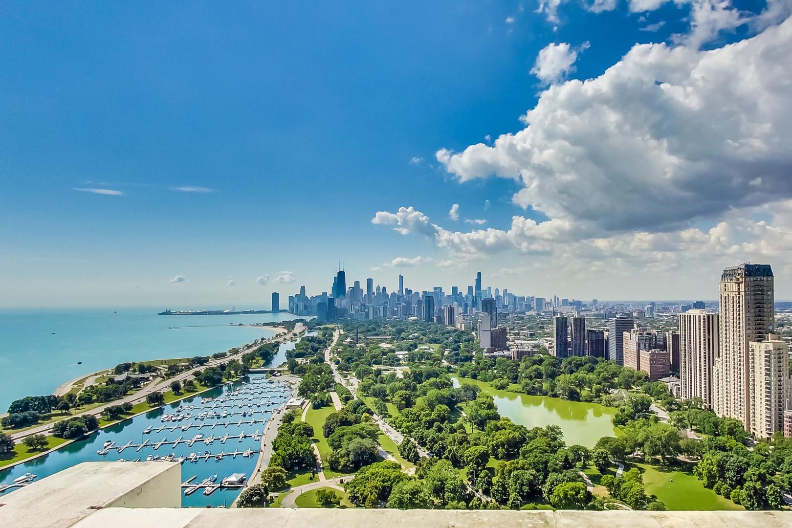 2800 North Lake Shore Drive Chicago IL 60657