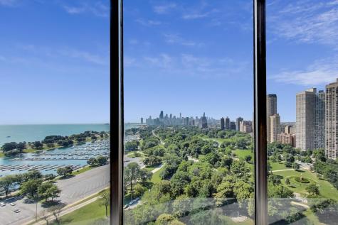 2800 North Lake Shore Drive Chicago IL 60657
