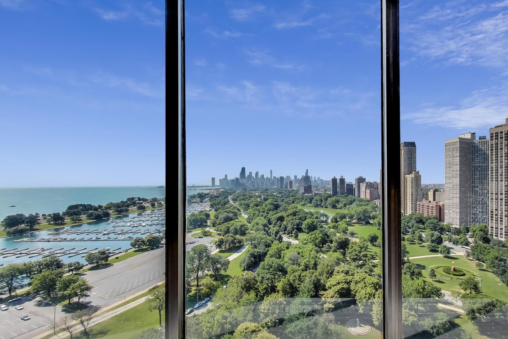 2800 North Lake Shore Drive Chicago IL 60657