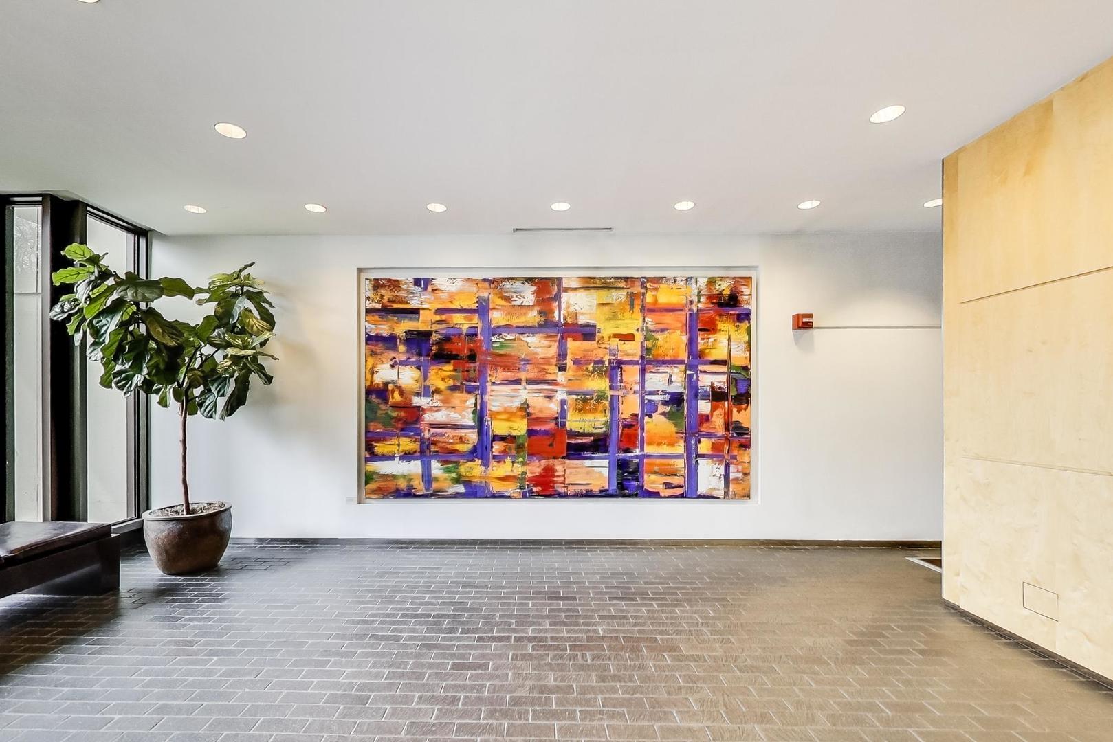 2800 North Lake Shore Drive Chicago IL 60657