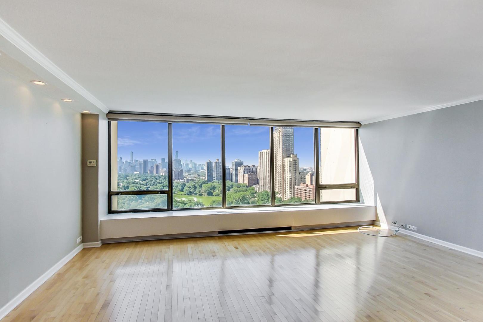 2800 North Lake Shore Drive Chicago IL 60657