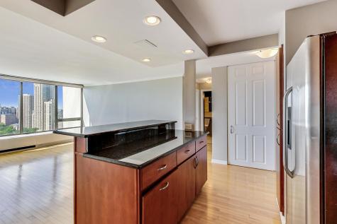 2800 North Lake Shore Drive Chicago IL 60657