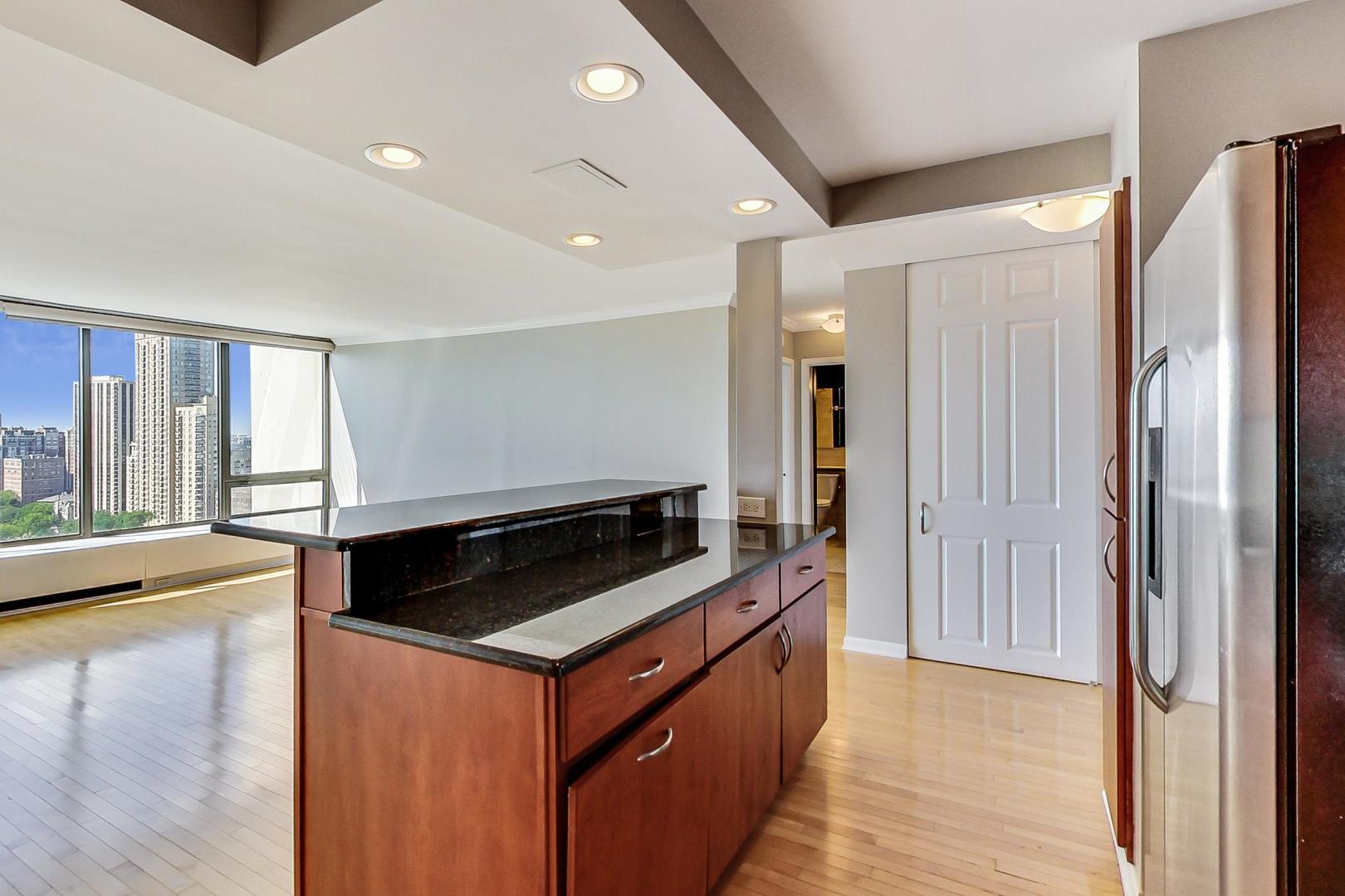 2800 North Lake Shore Drive Chicago IL 60657