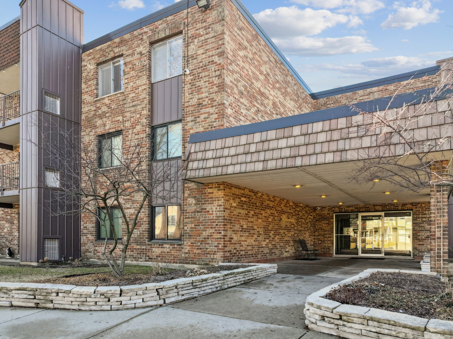 522 East Algonquin Road Schaumburg IL 60173