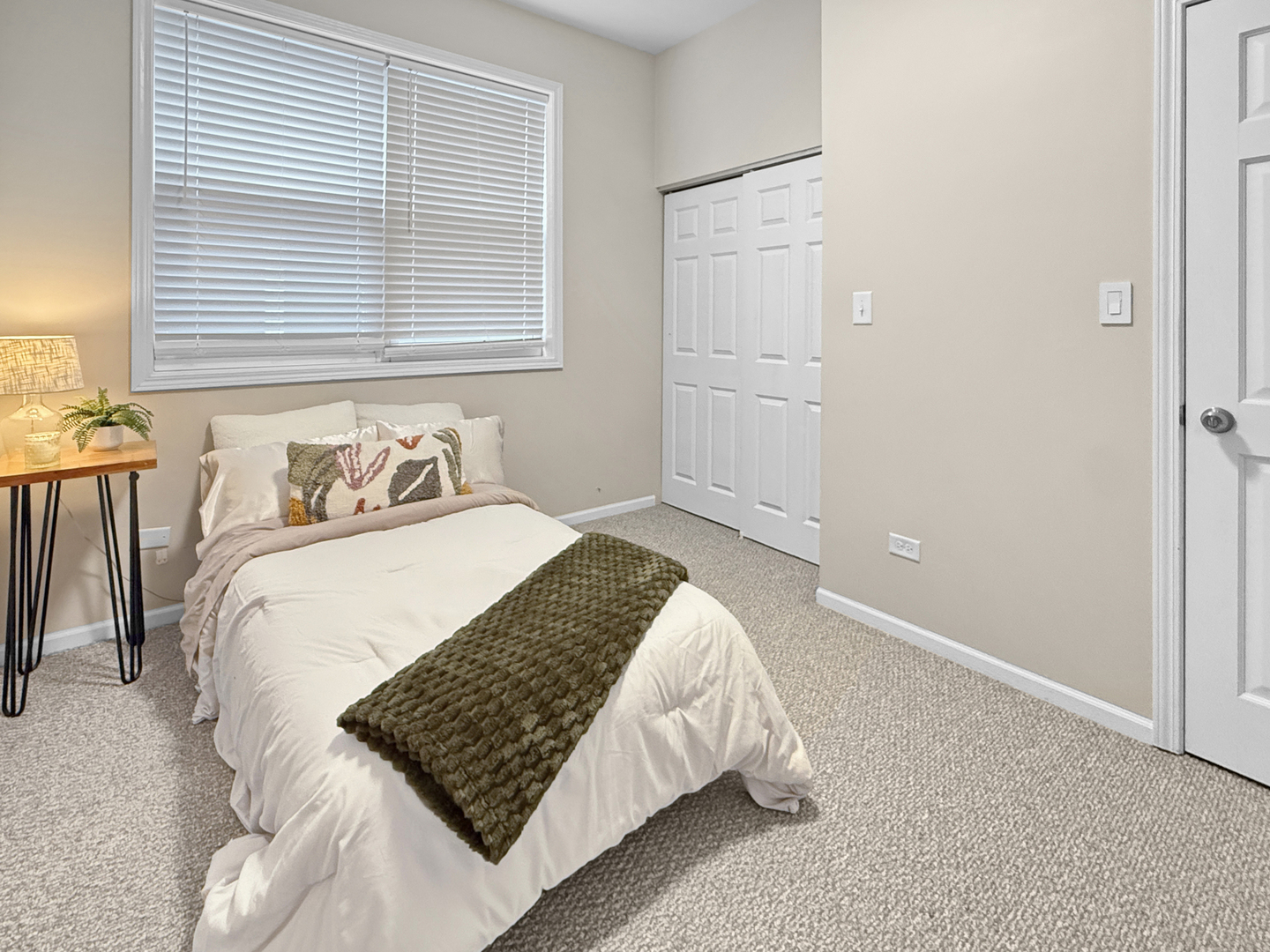 1726 West Diversey Parkway Chicago IL 60614