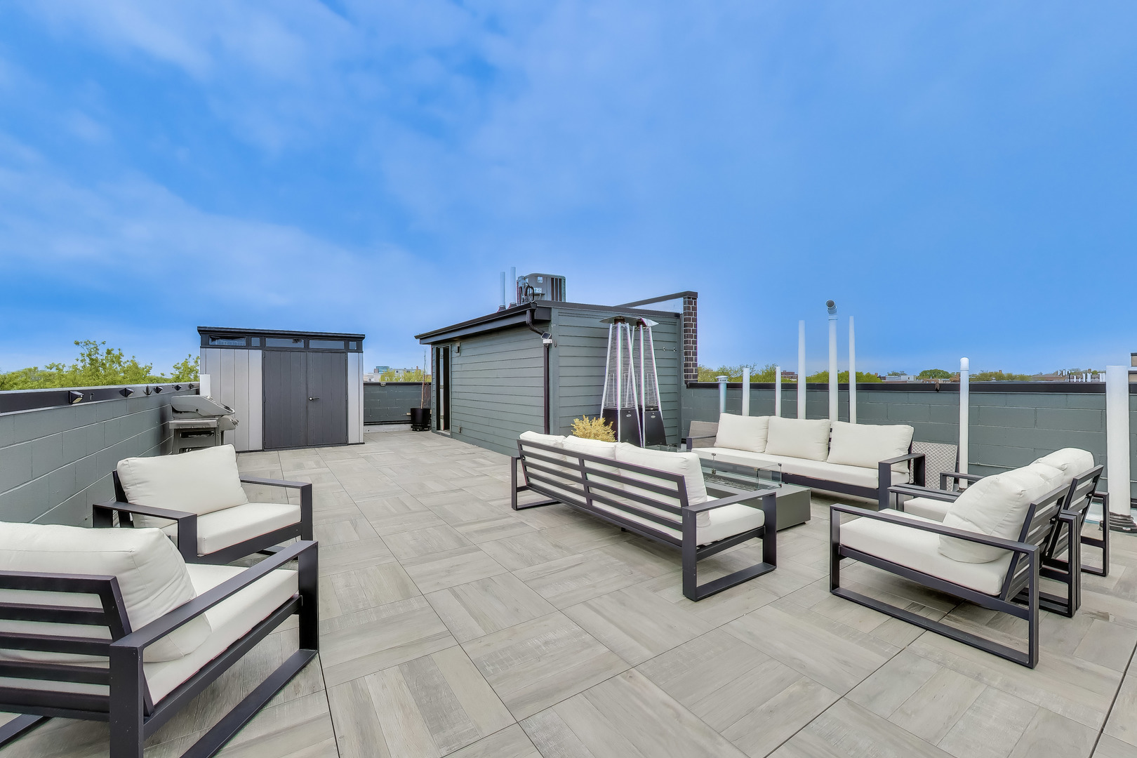 5042 North Western Avenue Chicago IL 60625