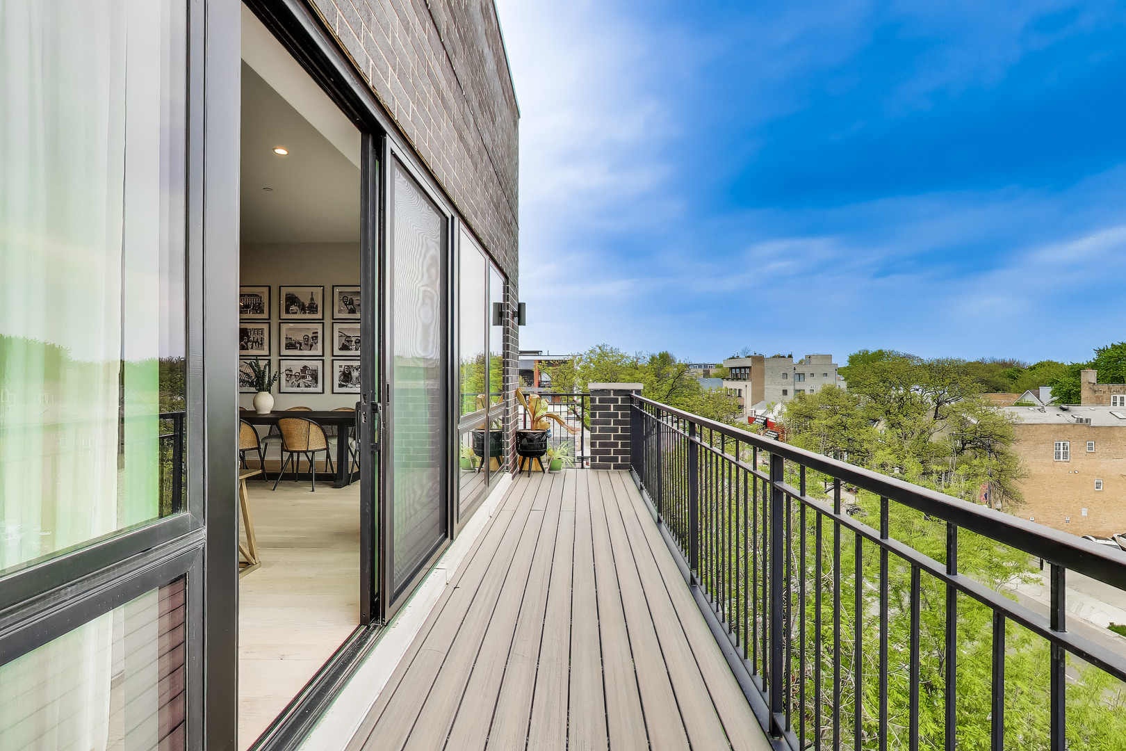 5042 North Western Avenue Chicago IL 60625