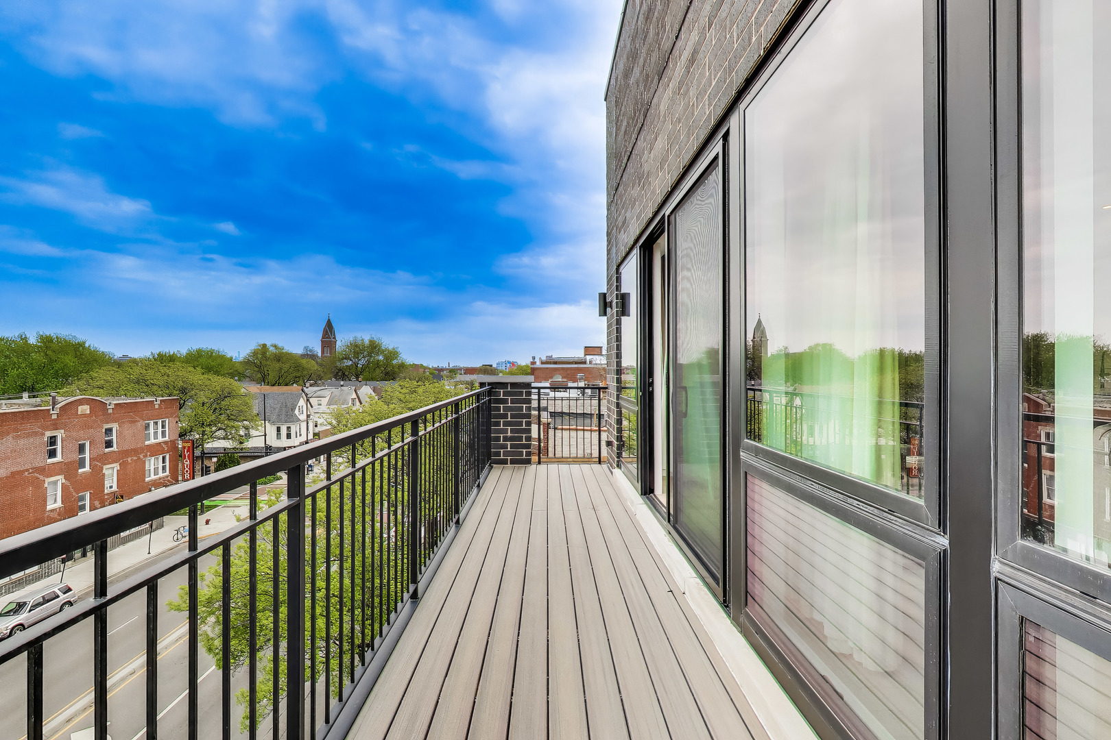 5042 North Western Avenue Chicago IL 60625