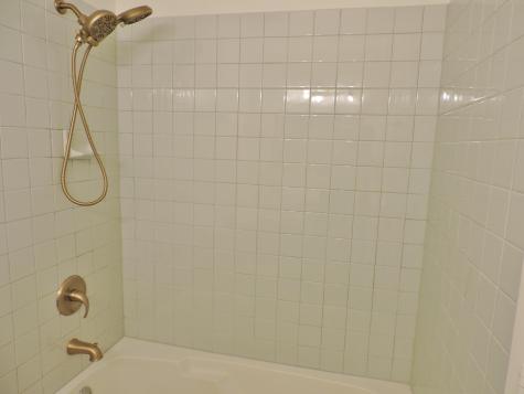 7037 South Oglesby Avenue Chicago IL 60649